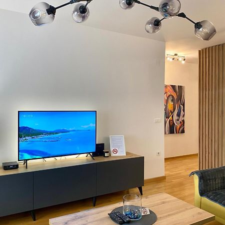 Aj Luxe Residence Скопие Екстериор снимка