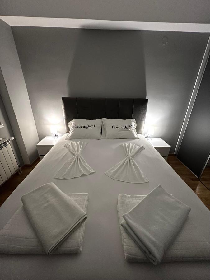 Aj Luxe Residence Скопие Екстериор снимка