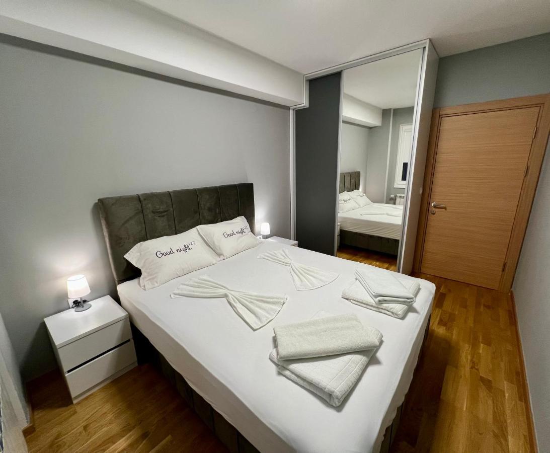 Aj Luxe Residence Скопие Екстериор снимка