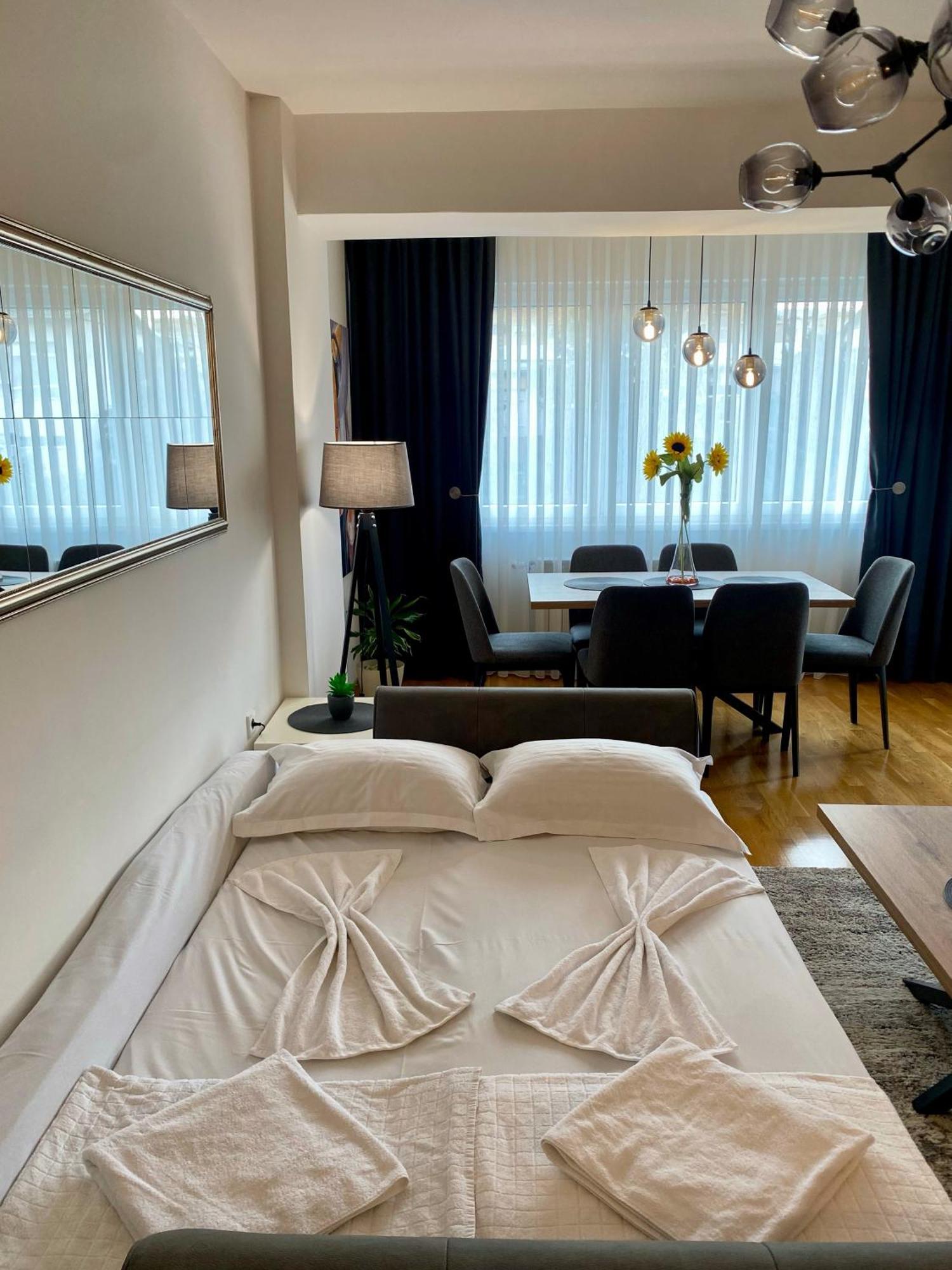 Aj Luxe Residence Скопие Екстериор снимка